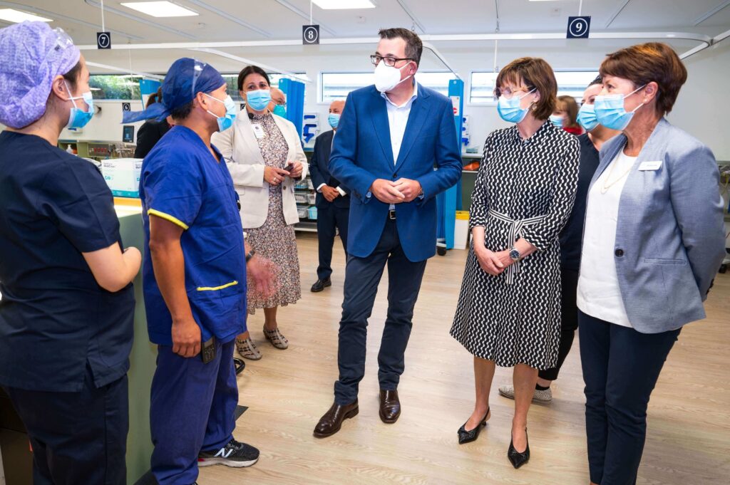 Victorian Premier Daniel Andrews meets Werribee Mercy Hospital (WMH) Rapid Access Hub (RAH) staff